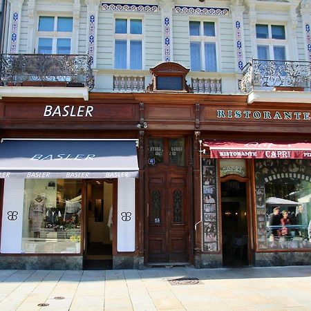 Apartman Sylva Na Stare Louce 42 Karlovy Vary Kültér fotó