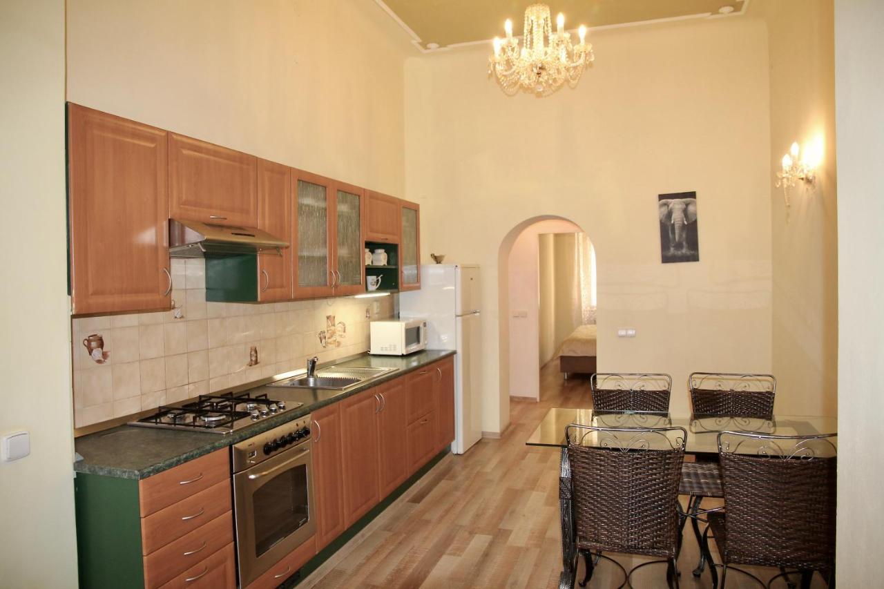 Apartman Sylva Na Stare Louce 42 Karlovy Vary Kültér fotó